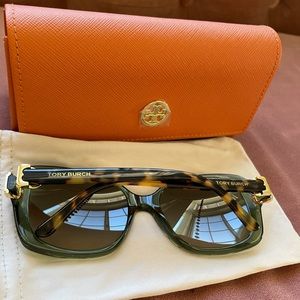 Tory Burch Sunglasses with case